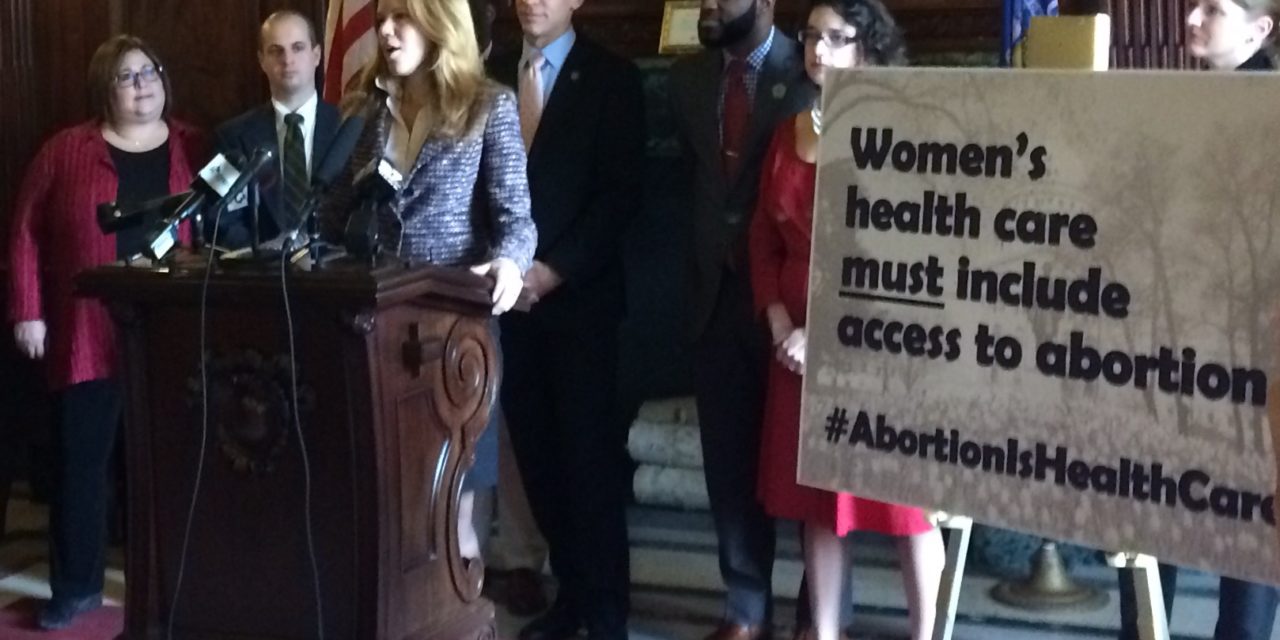 Democrats circulate resolution to support abortion access