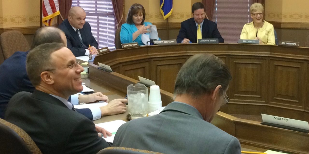 Health committee approves dental hygienist bill