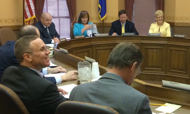 Health committee approves dental hygienist bill